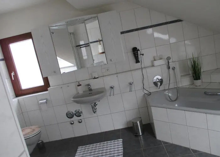 Haus Steininger شقة سشلوشسي